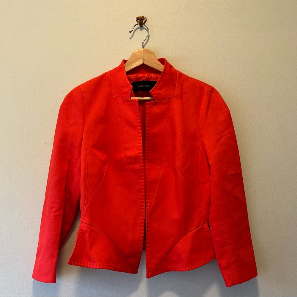 Zara Structured Res Statement Blazer - image 1